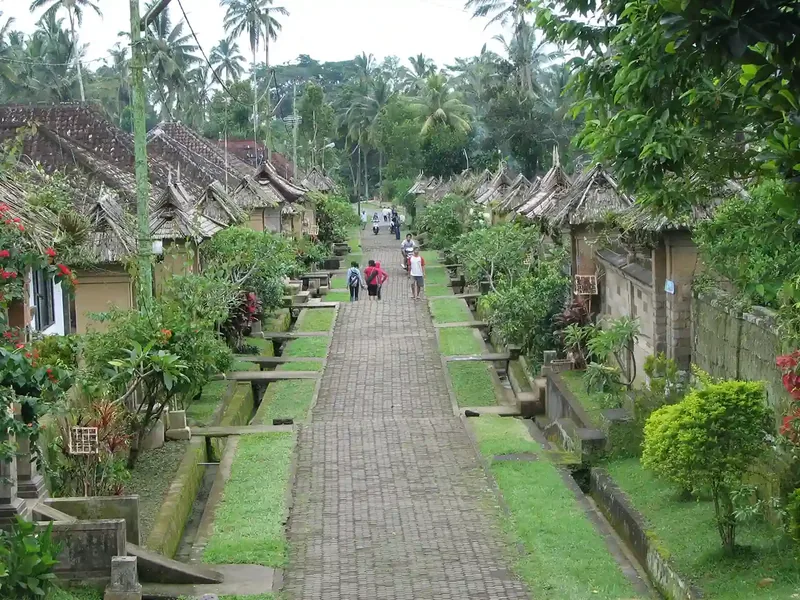 Jalan desa adat Penglipuran, Bangli